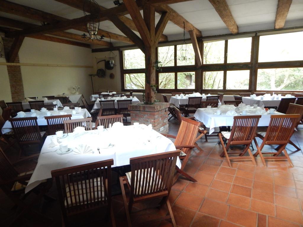 Hotel Alte Foersterei Kloster Zinna ภายนอก รูปภาพ